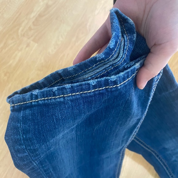 Size 26 rock revival jeans. Maybe have been worn once. - Picture 7 of 7